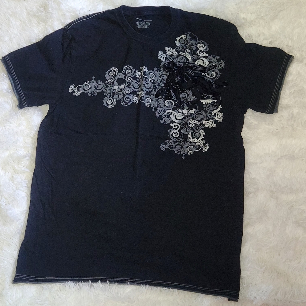 Black DKNY T-shirt with Skull design Size Large